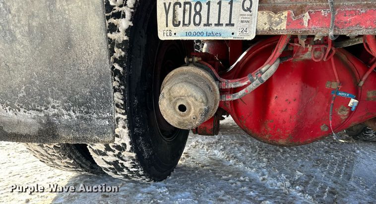 image for item LO9470 2016 Kenworth  T880 dump truck