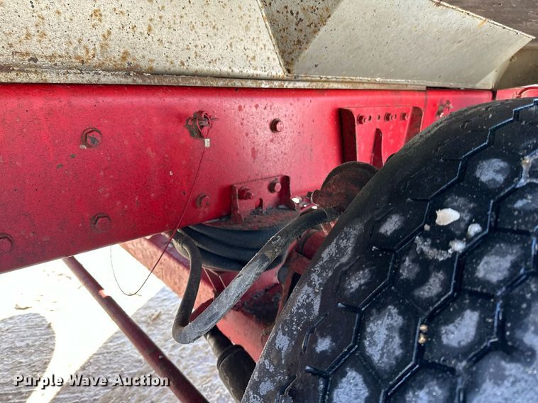 image for item LO9470 2016 Kenworth  T880 dump truck