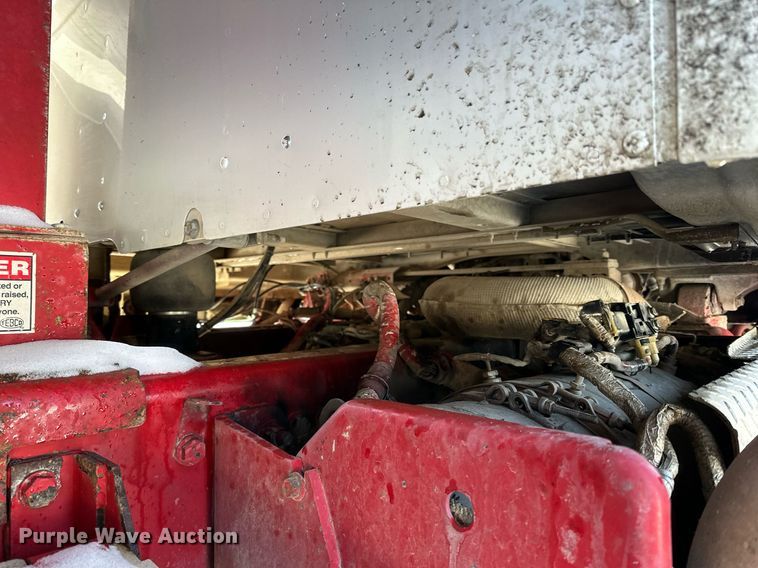 image for item LO9470 2016 Kenworth  T880 dump truck