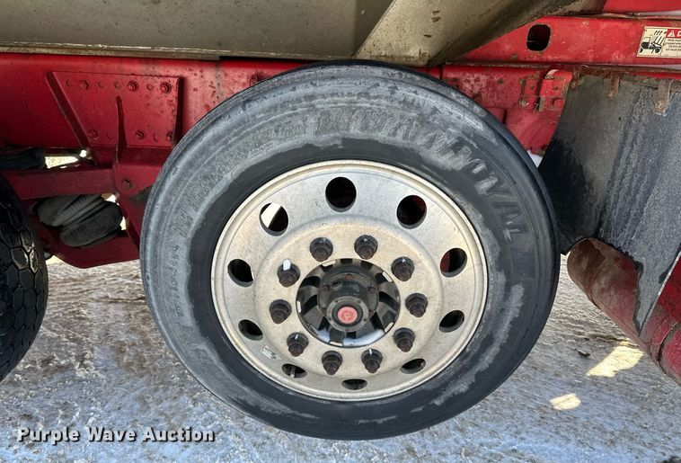 image for item LO9470 2016 Kenworth  T880 dump truck