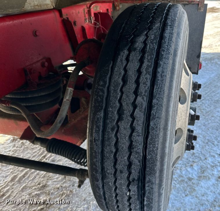 image for item LO9470 2016 Kenworth  T880 dump truck