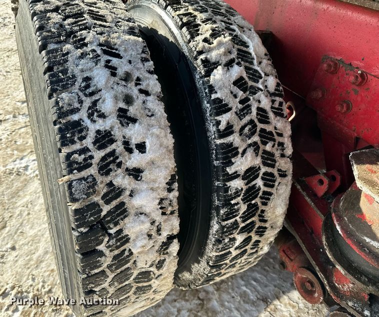 image for item LO9470 2016 Kenworth  T880 dump truck