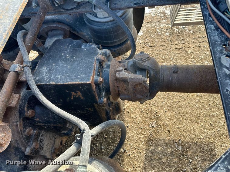 image for item LO9471 1994 Kenworth T600 semi truck