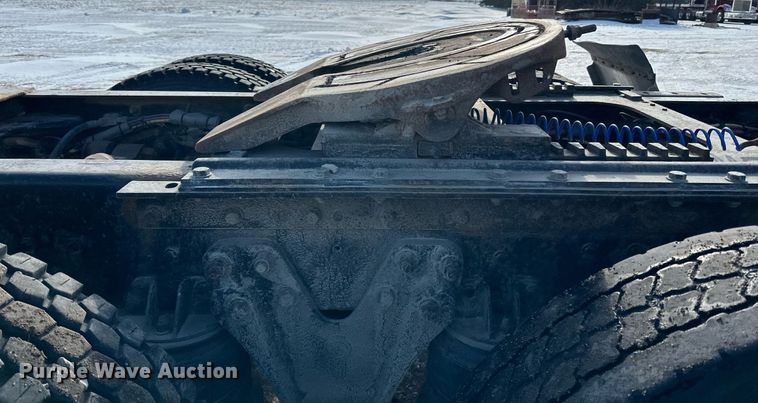 image for item LO9471 1994 Kenworth T600 semi truck