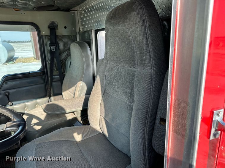 image for item LO9471 1994 Kenworth T600 semi truck