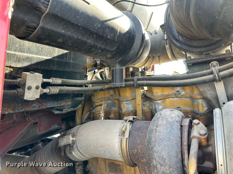 image for item LO9471 1994 Kenworth T600 semi truck