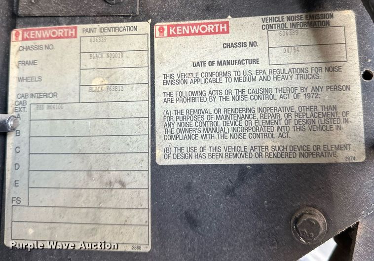 image for item LO9471 1994 Kenworth T600 semi truck