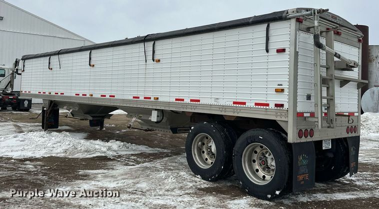 image for item LO9472 2005 Timpte grain trailer