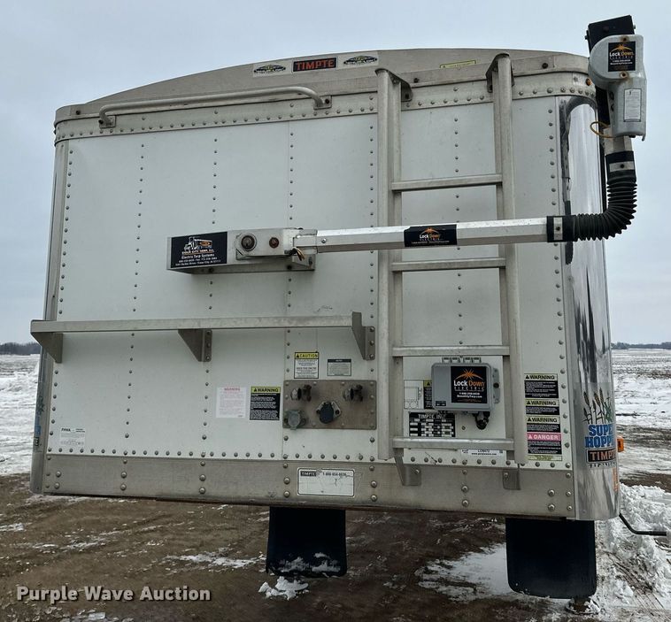 image for item LO9472 2005 Timpte grain trailer