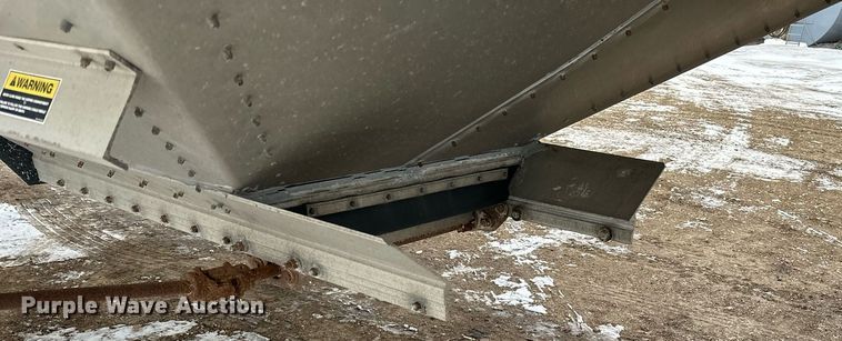 image for item LO9472 2005 Timpte grain trailer