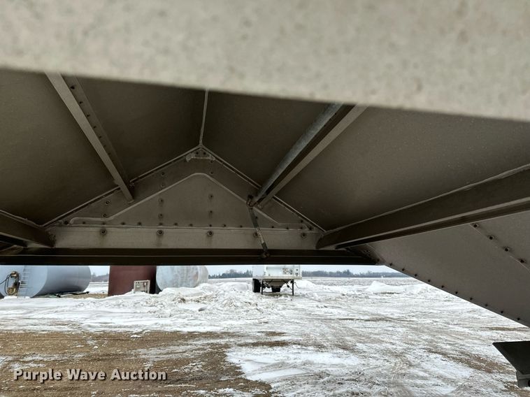 image for item LO9472 2005 Timpte grain trailer