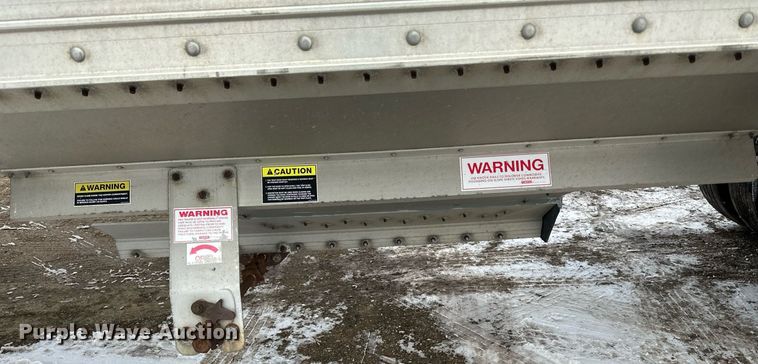 image for item LO9472 2005 Timpte grain trailer