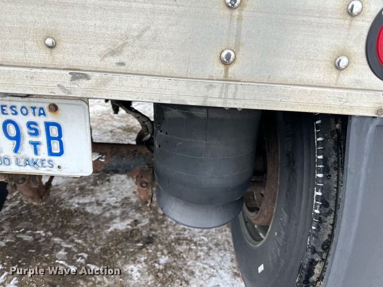 image for item LO9472 2005 Timpte grain trailer