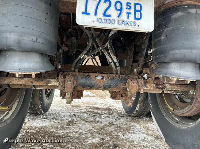 image for item LO9472 2005 Timpte grain trailer