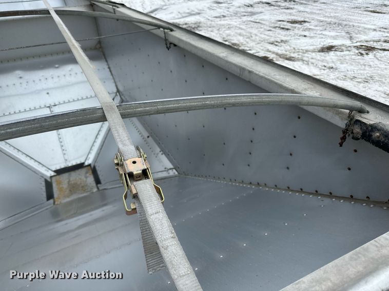 image for item LO9472 2005 Timpte grain trailer