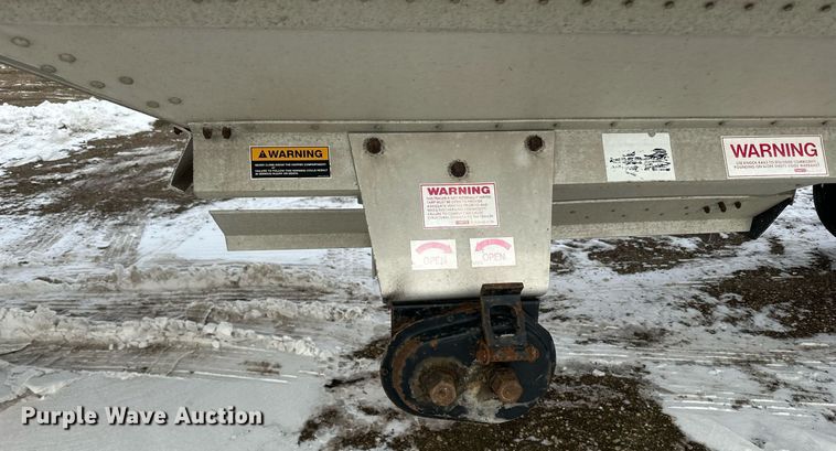 image for item LO9473 1996 Timpte H4222 grain trailer