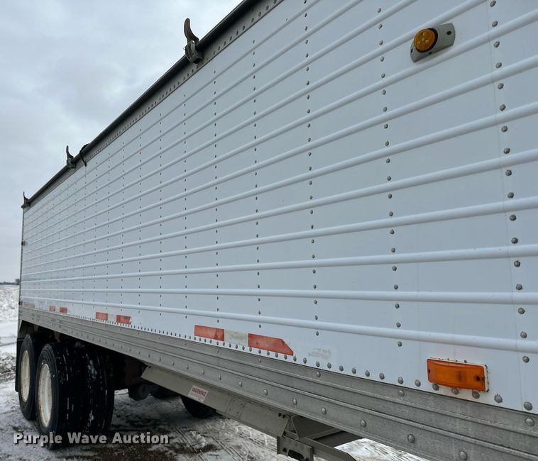 image for item LO9473 1996 Timpte H4222 grain trailer