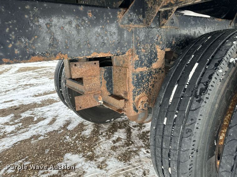 image for item LO9473 1996 Timpte H4222 grain trailer