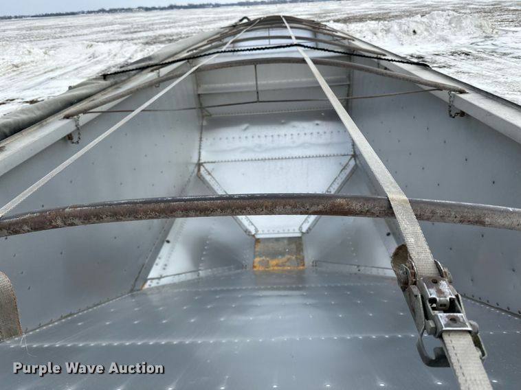 image for item LO9473 1996 Timpte H4222 grain trailer