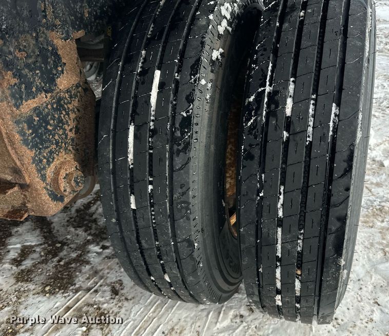 image for item LO9473 1996 Timpte H4222 grain trailer