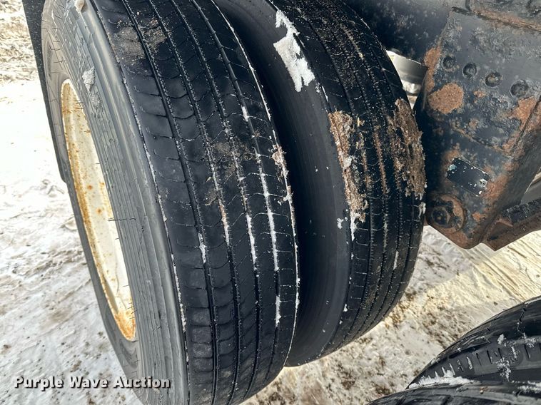 image for item LO9473 1996 Timpte H4222 grain trailer