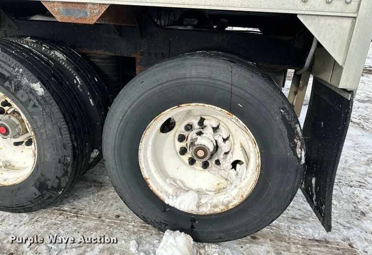 image for item LO9473 1996 Timpte H4222 grain trailer