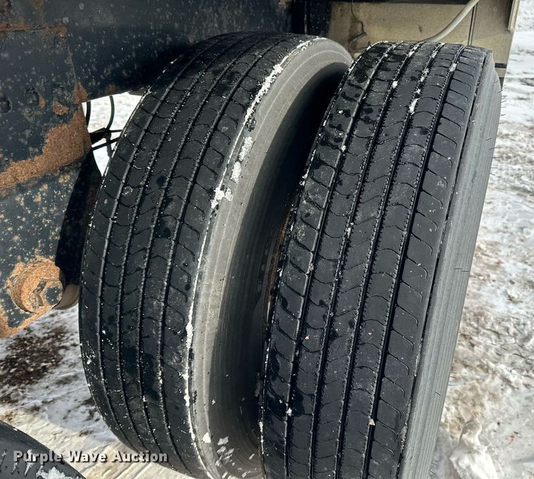 image for item LO9473 1996 Timpte H4222 grain trailer