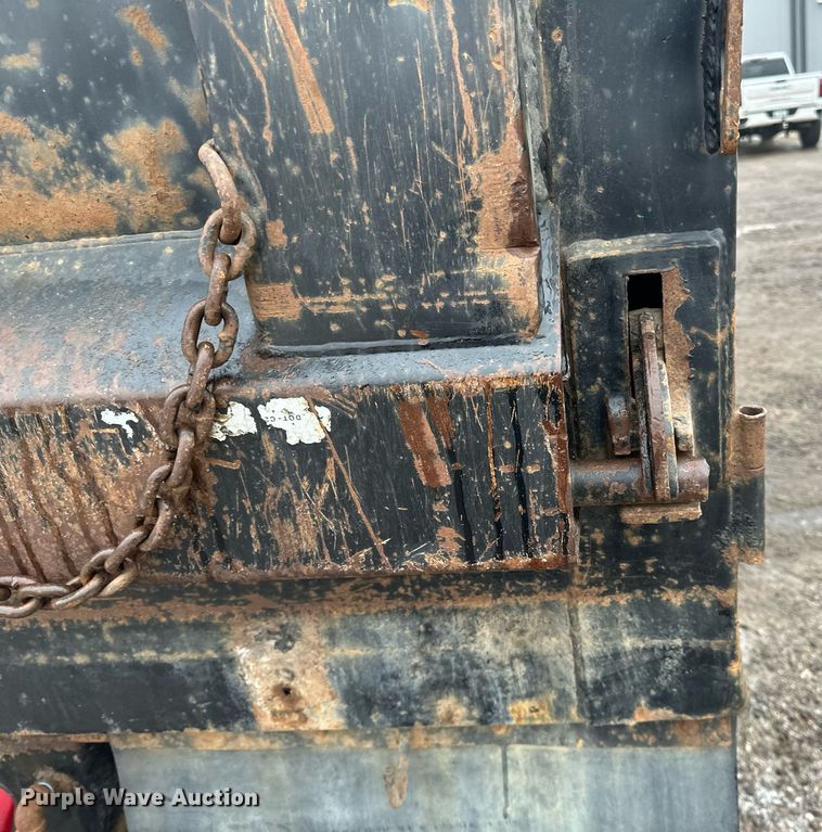 image for item LO9477 1993 Ford Aeromax L9000 dump truck