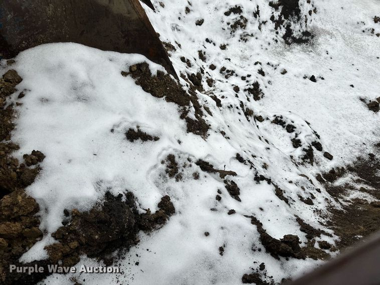 image for item LO9477 1993 Ford Aeromax L9000 dump truck