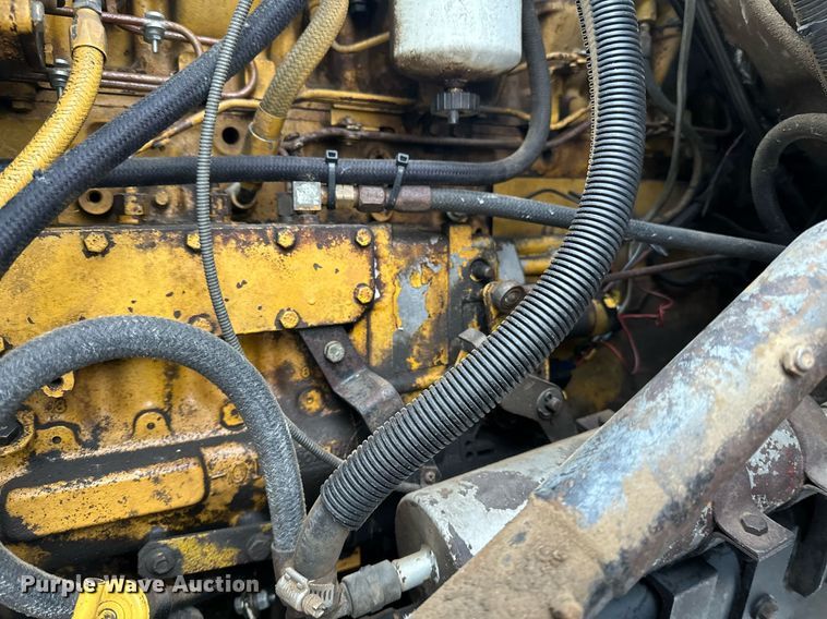 image for item LO9477 1993 Ford Aeromax L9000 dump truck