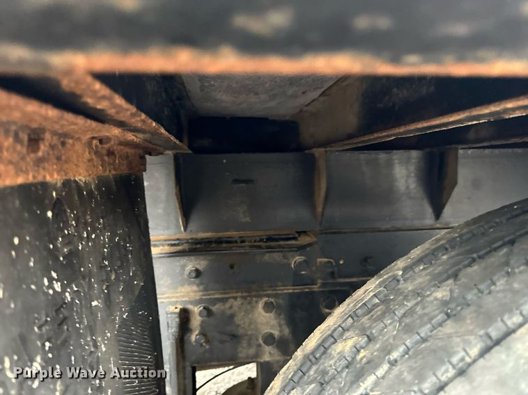 image for item LO9477 1993 Ford Aeromax L9000 dump truck