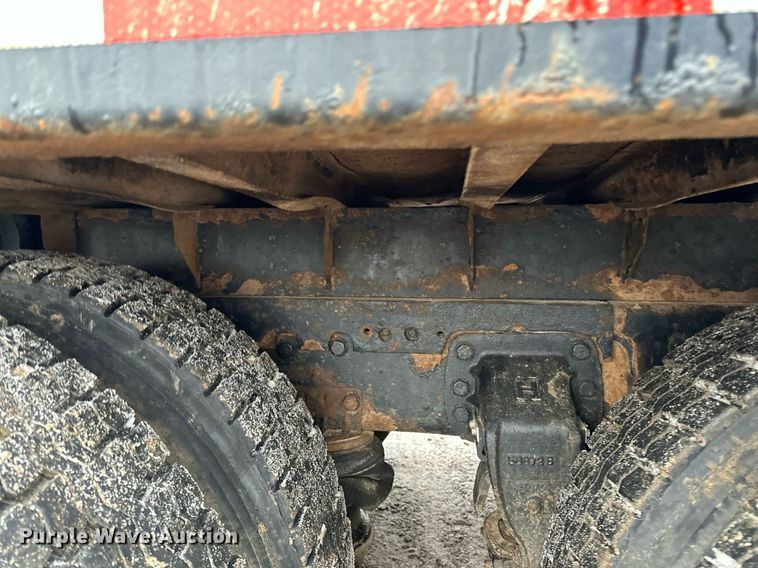 image for item LO9477 1993 Ford Aeromax L9000 dump truck