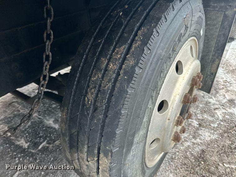 image for item LO9477 1993 Ford Aeromax L9000 dump truck