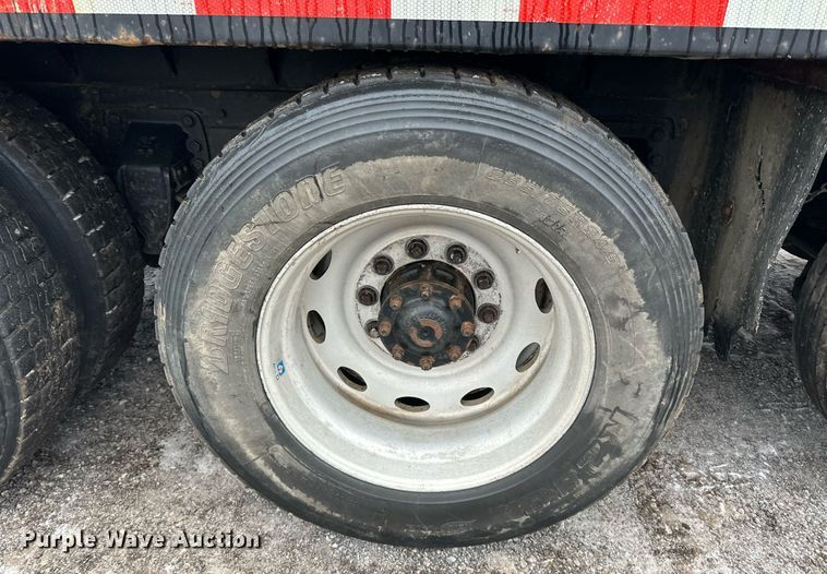 image for item LO9477 1993 Ford Aeromax L9000 dump truck