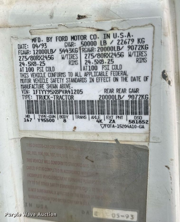 image for item LO9477 1993 Ford Aeromax L9000 dump truck