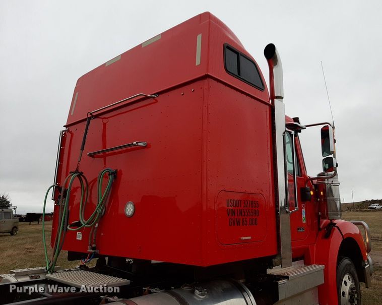 image for item LY9025 2020 International HX620 semi truck