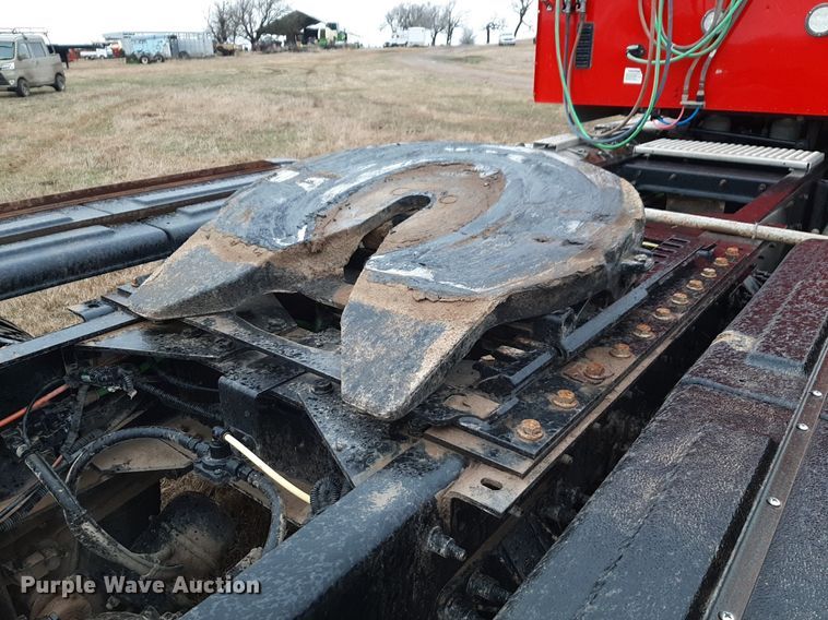 image for item LY9025 2020 International HX620 semi truck