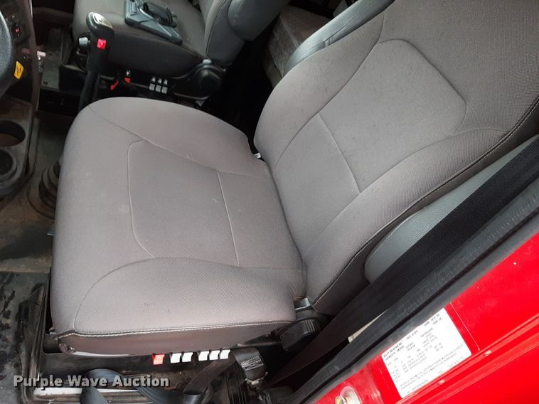 image for item LY9025 2020 International HX620 semi truck