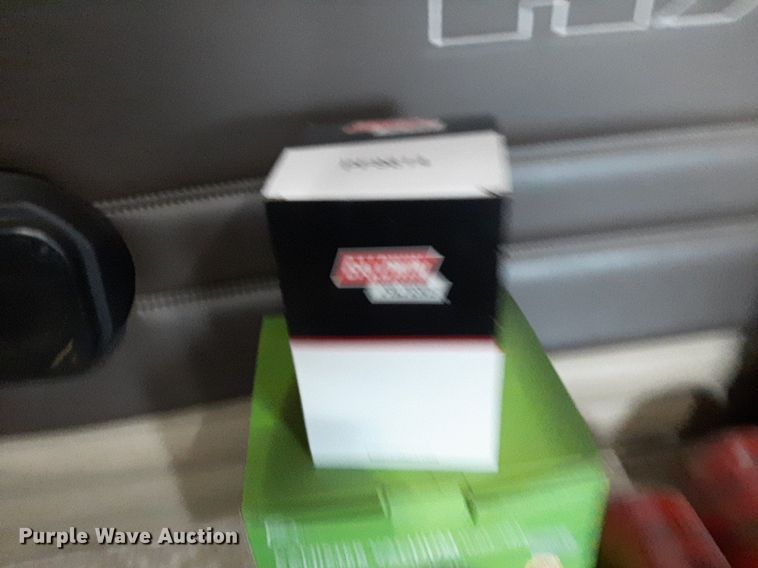 image for item LY9025 2020 International HX620 semi truck