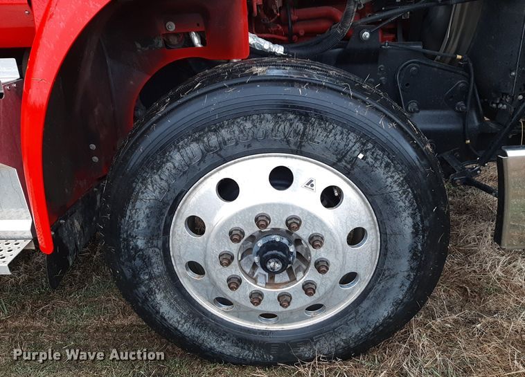 image for item LY9025 2020 International HX620 semi truck