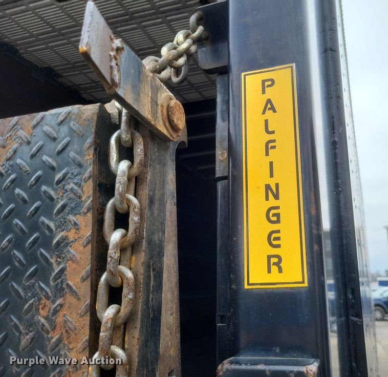 image for item MI9932 2003 Trailmobile dry van trailer