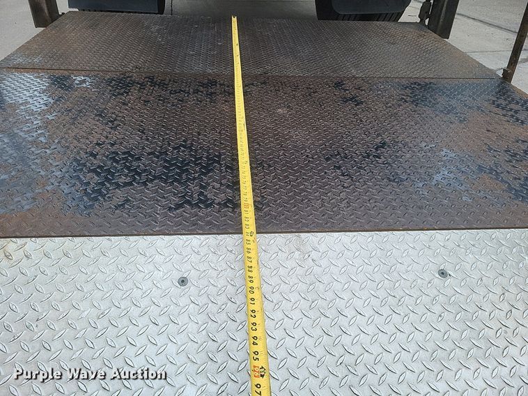 image for item MI9932 2003 Trailmobile dry van trailer