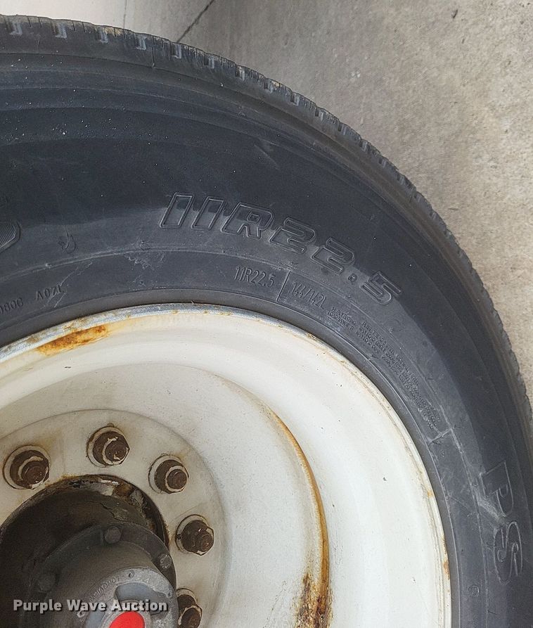 image for item MI9932 2003 Trailmobile dry van trailer