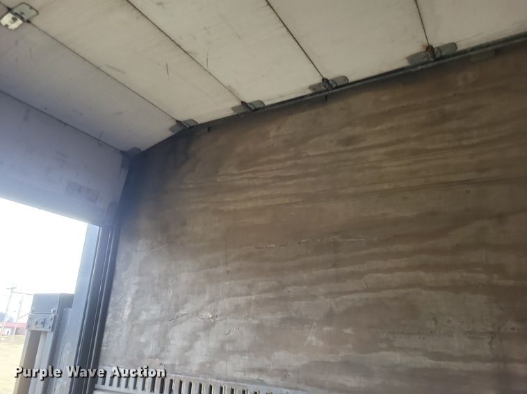 image for item MI9934 2000 Great Dane dry van trailer