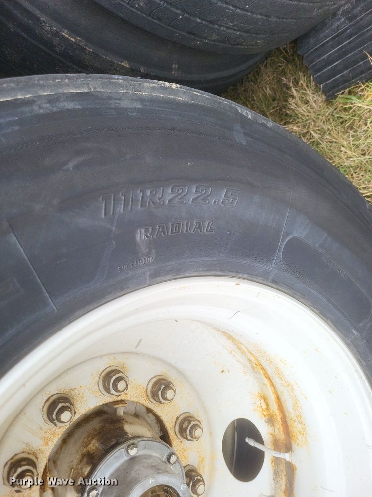 image for item MI9934 2000 Great Dane dry van trailer