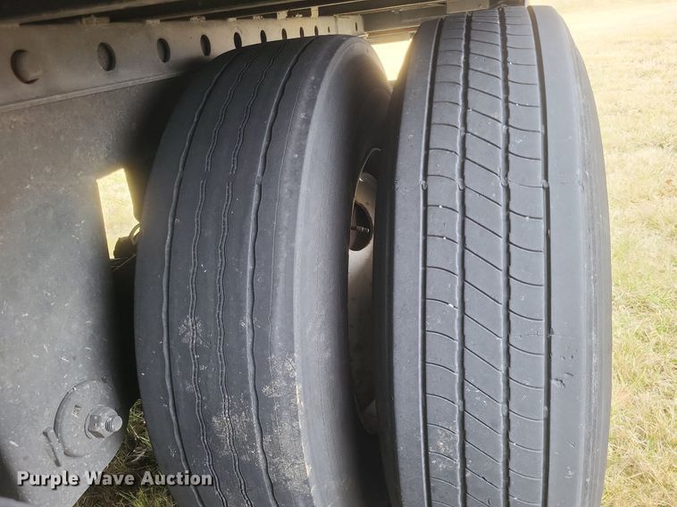 image for item MI9934 2000 Great Dane dry van trailer