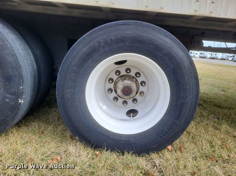 image for item MI9934 2000 Great Dane dry van trailer