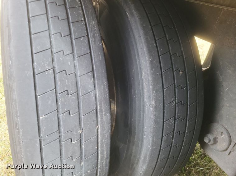 image for item MI9934 2000 Great Dane dry van trailer