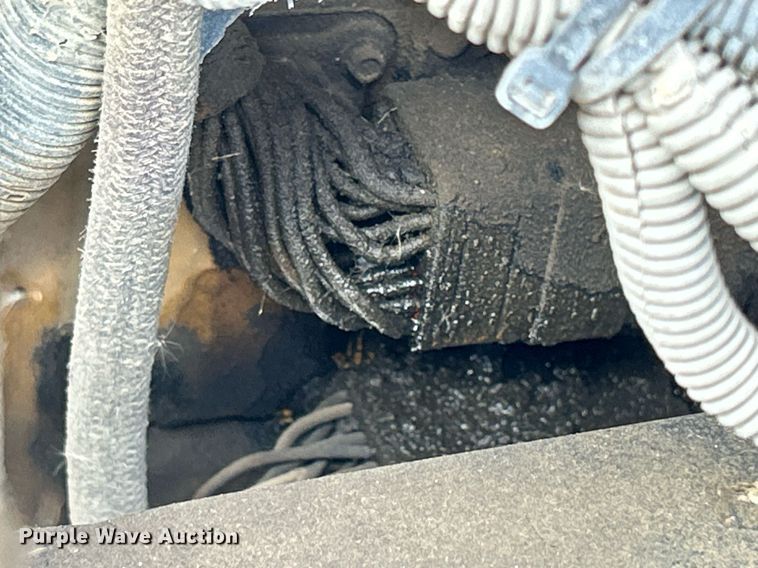 image for item MO9149 1994 Freightliner FLD112 truck cab and chassis