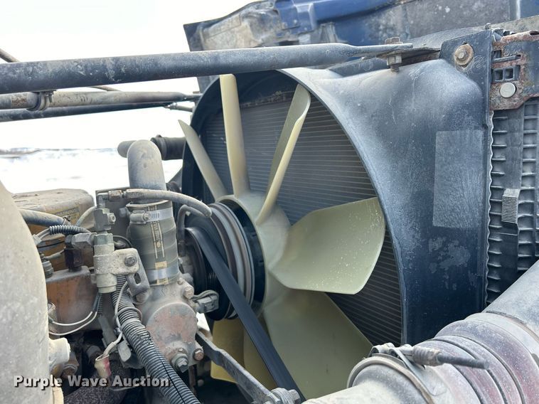 image for item MO9149 1994 Freightliner FLD112 truck cab and chassis